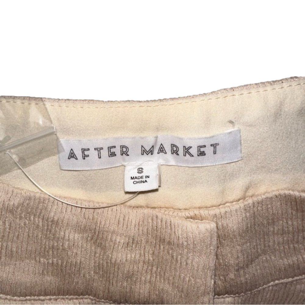 AFTER MARKET Women's size small cream lined ribbed high waisted trouser shorts - Picture 2 of 9